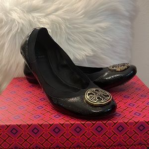 Tory Burch ballet flats in black, size 10M.